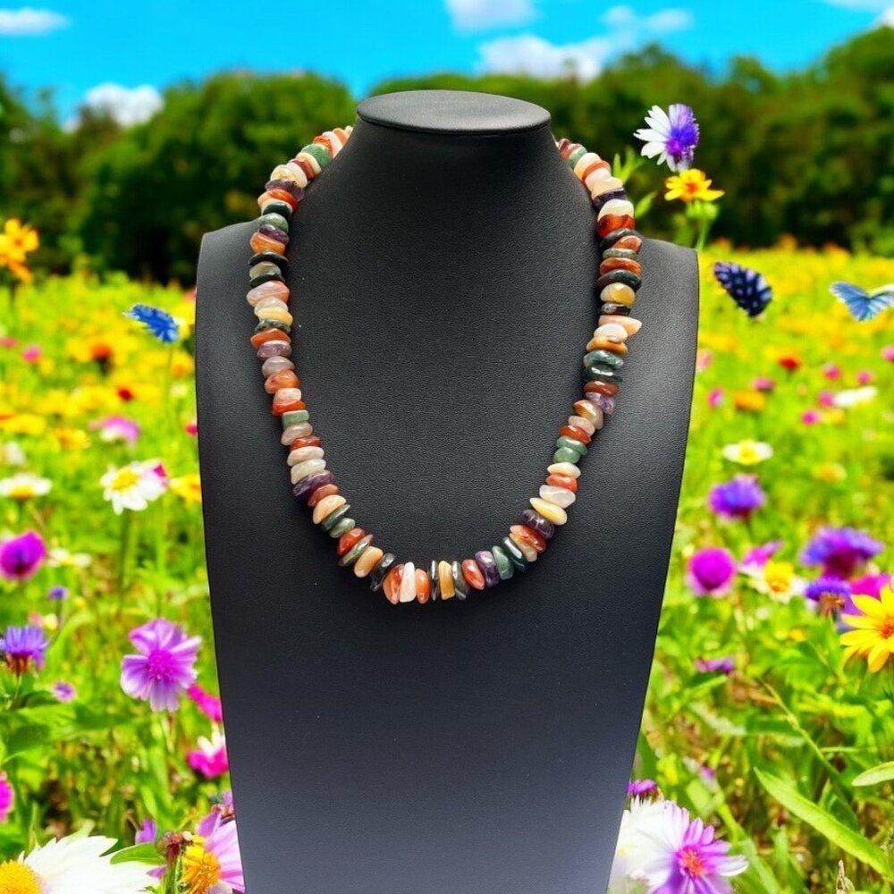 Colorful Gem Stone Beaded Necklace With Clasp Closure - Beach & Nature-Inspired